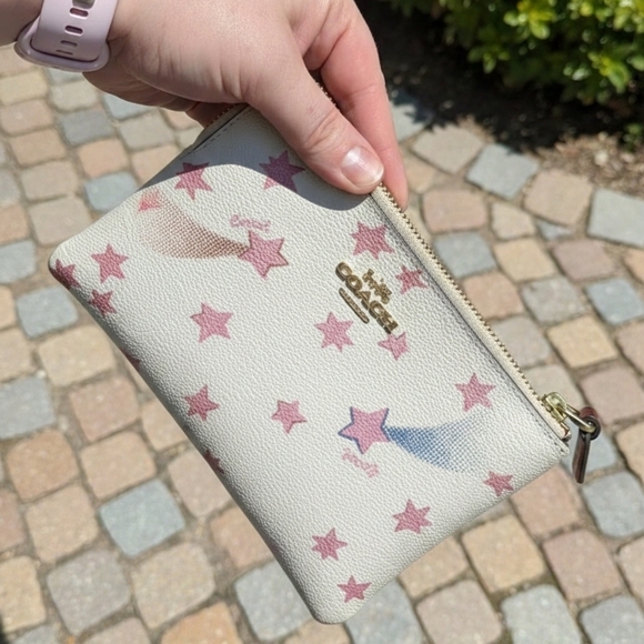 Coach Handbags - Coach Corner Zip Wristlet Disco Star Print (NWOT)